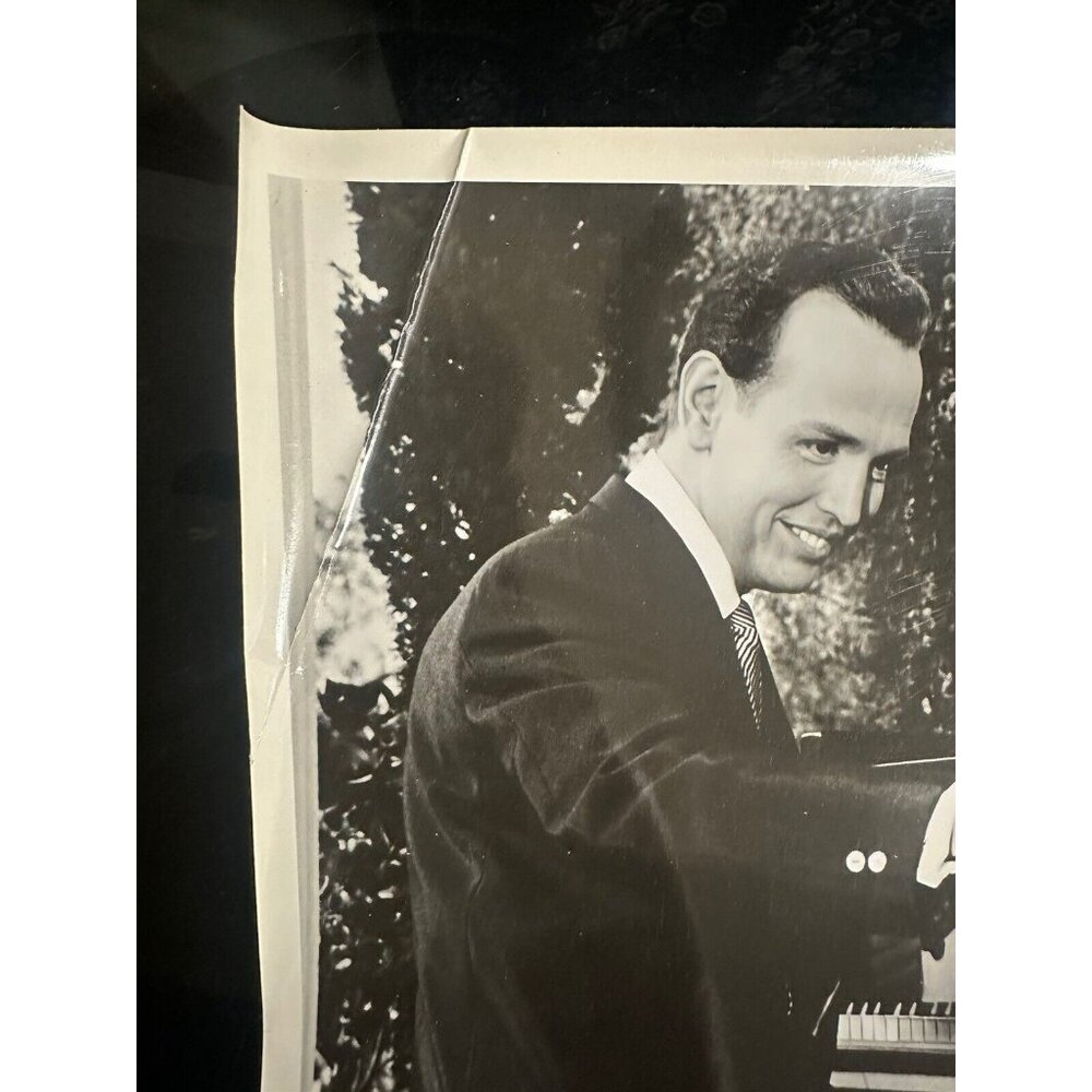 Vintage Roger Williams 1961 Swingin Along Movie Still Head Shot Photo - Picture 8 of 14